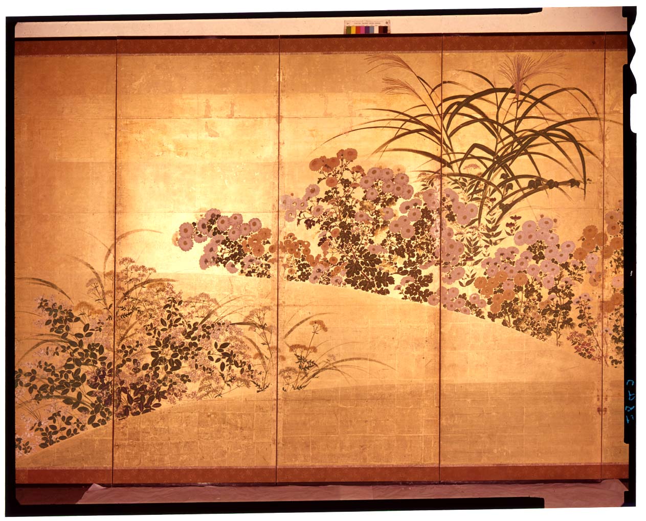 E0022227 秋草図屏風 - 東京国立博物館 画像検索