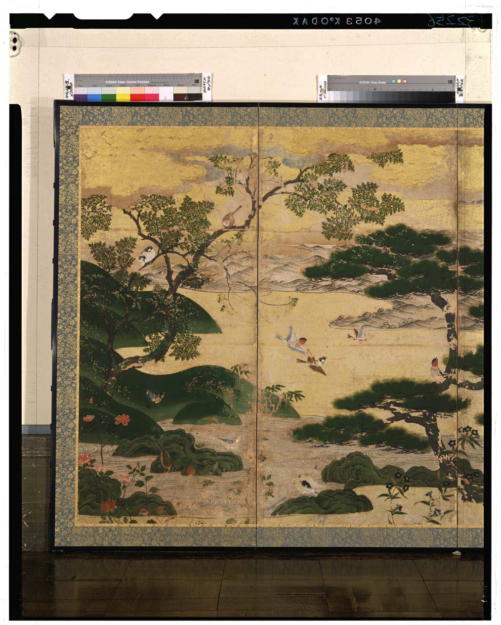 C0095263 松図屏風 - 東京国立博物館 画像検索