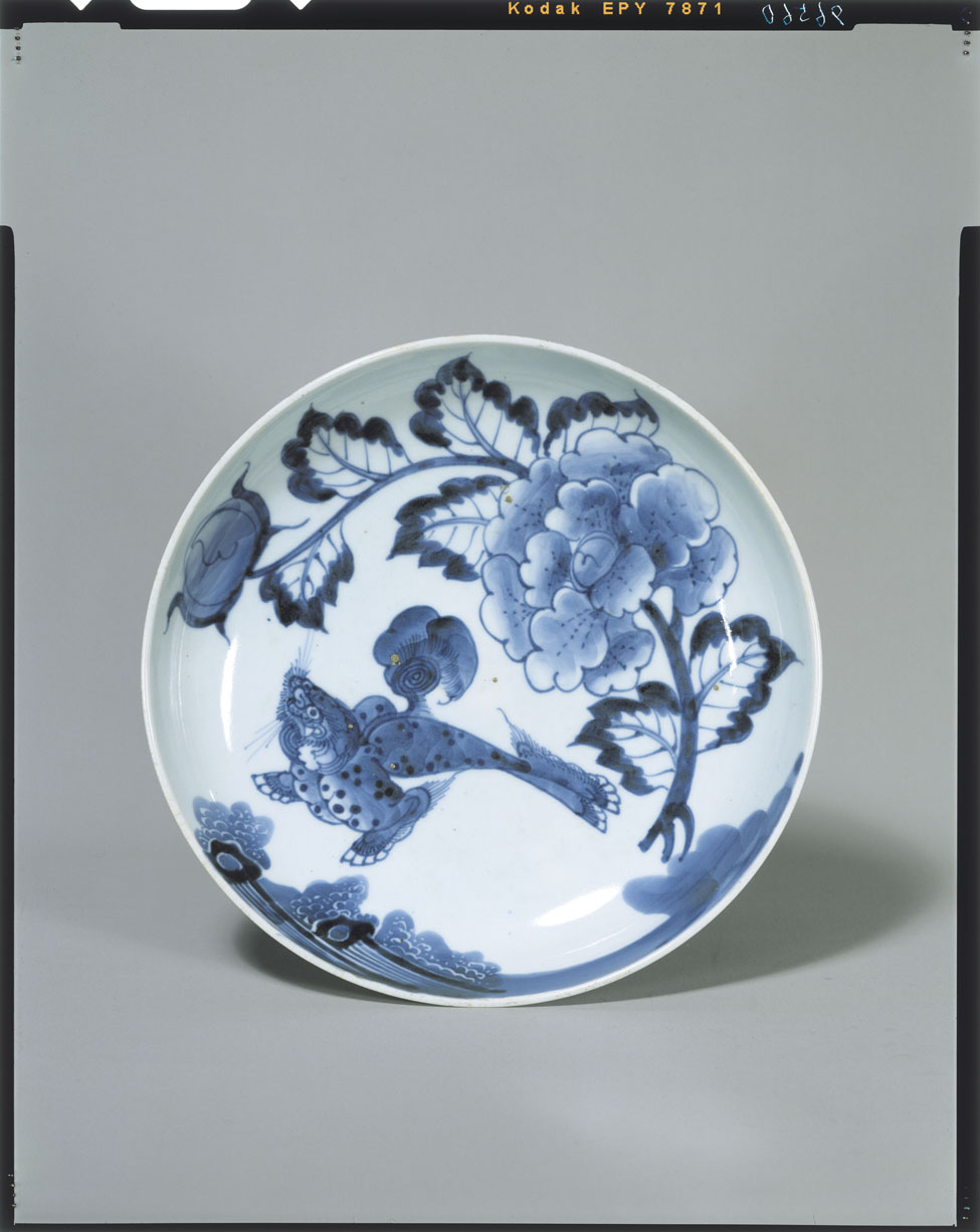 C0096560 染付獅子牡丹図皿 - 東京国立博物館 画像検索